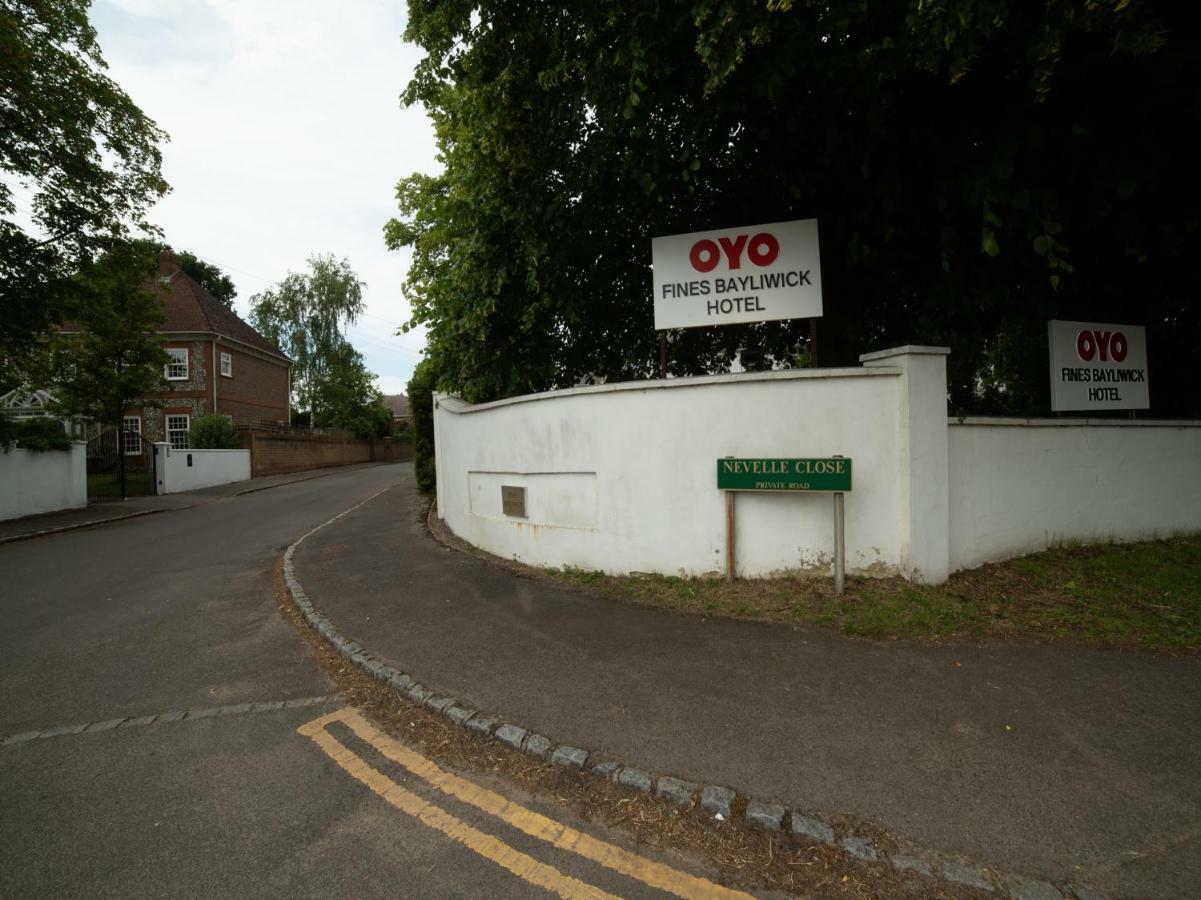 Fines Bayliwick Hotel Bracknell Bagian luar foto